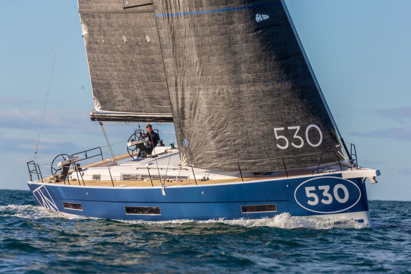 DUFOUR 530